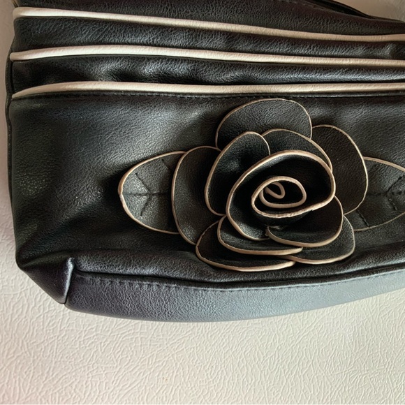 Pick any purse for $8. - Picture 10 of 16